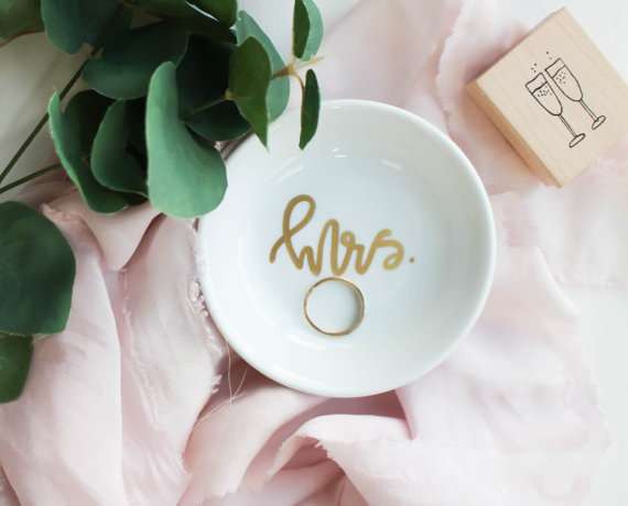 Swooning over this stunning calligraphy Mrs ring dish!