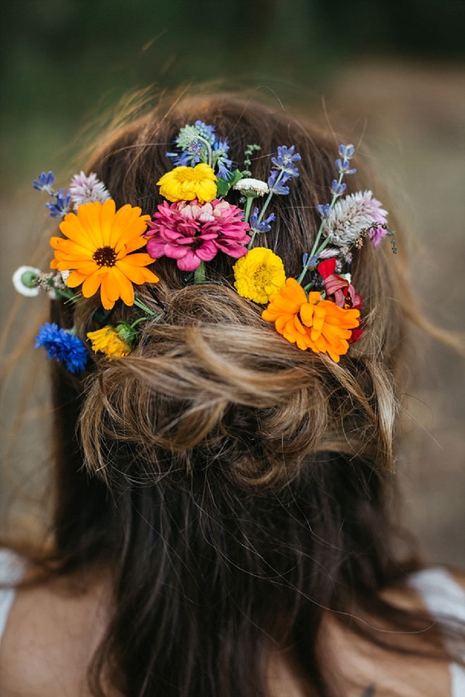We can't get over this Bride's stunning flower crown that she grew herself!