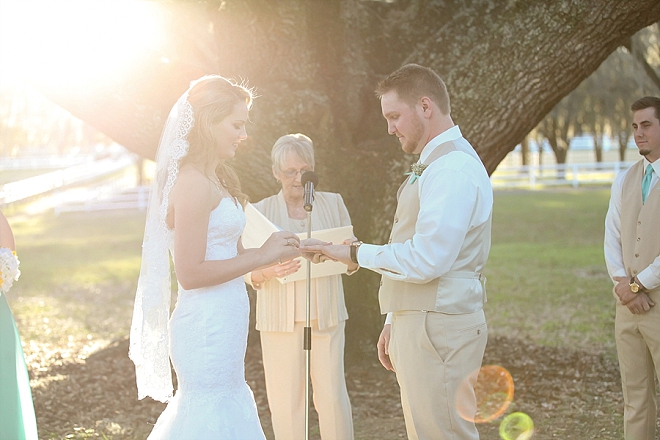 We're swooning over this stunning outdoor ceremony and gorgeous aisle decor!