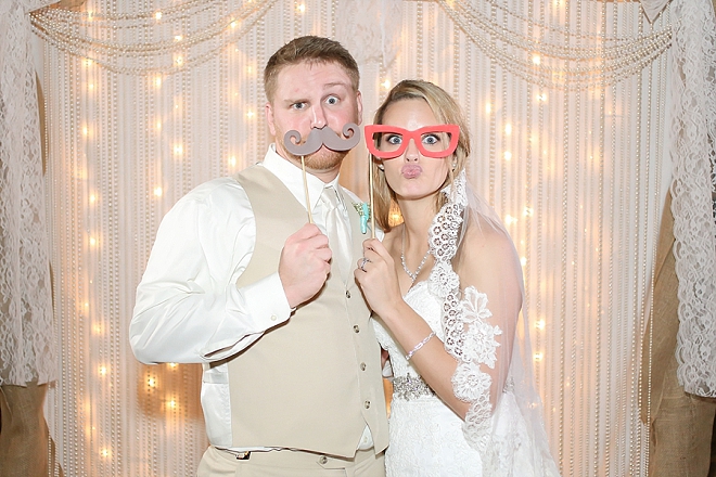 Check out this fun pearl photobooth backdrop the bride and groom crafted! LOVE it!