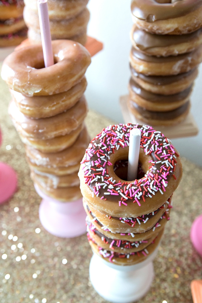 You have to see this DIY wedding donut bar!