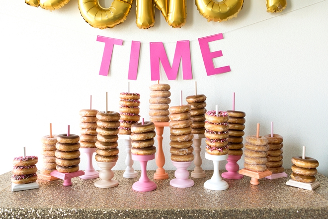 Now this is a donut bar that I could actually DIY, it's so cute!