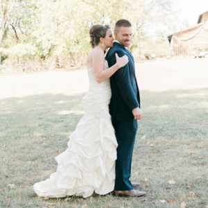 We're in LOVE with this sweet couple's rustic Tennessee wedding!