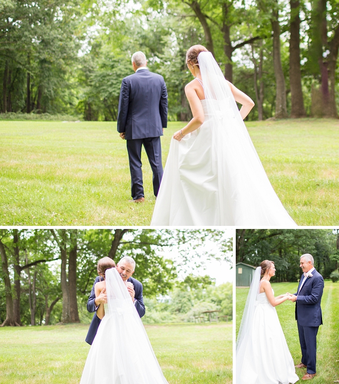 How cute is this Bride's first look with her Dad?! So sweet!