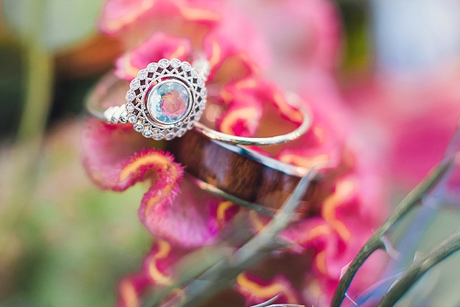 We're in LOVE with this stunning engagement ring shot!