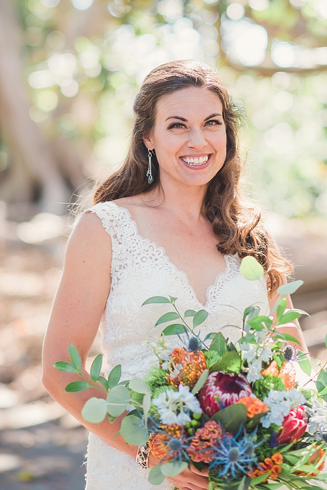 Crushing on this gorgeous Bride's style not to mention that stunning bouquet!
