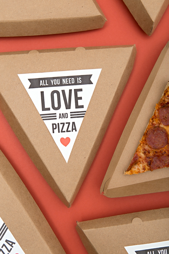 All you need is love and pizza... such a cute DIY late night wedding snack idea!