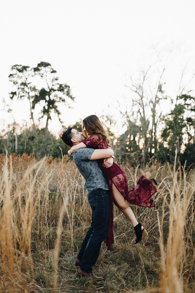 Swoon!! Our new bridal bloggers boho engagement session is super swoon worthy! Don't miss it!