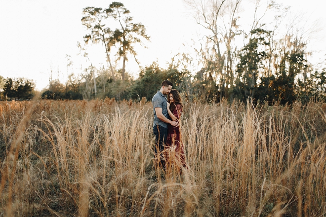 How stunning is our new Bridal Blogger's romantic engagement session?! We're in LOVE!