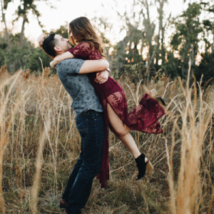 We are in LOVE with our new Bridal Blogger Brittany's engagement session!!
