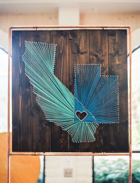 String Art gives nod to couple's home states.