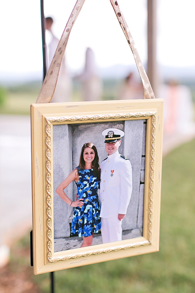 Such a cute aisle photo op for this darling couple!