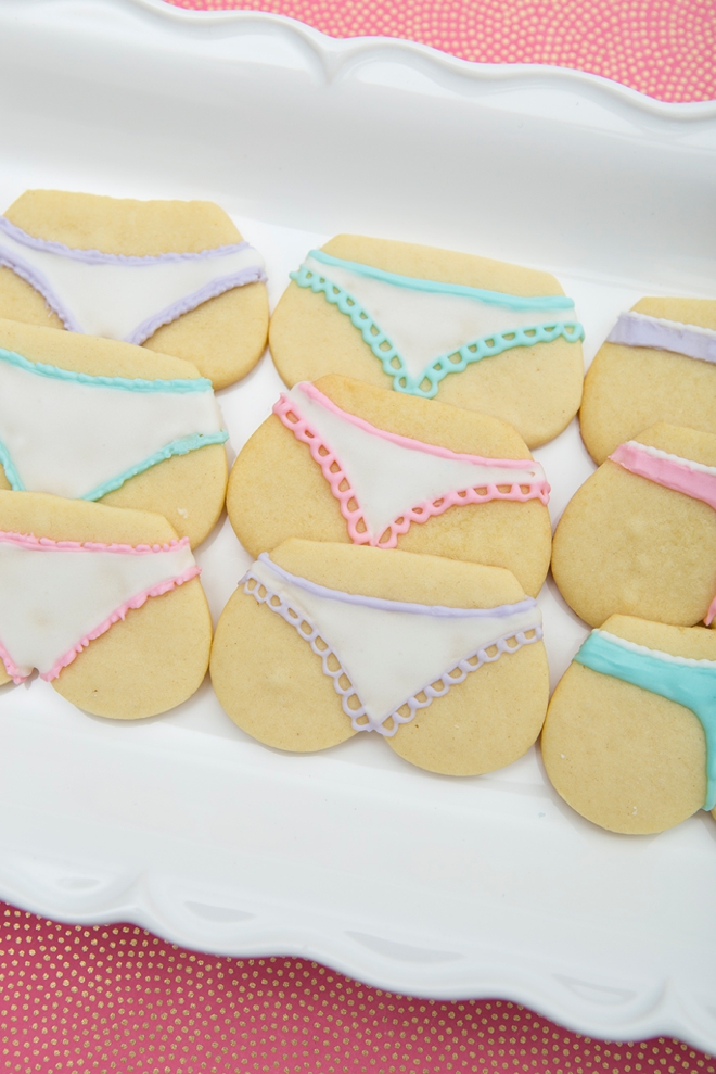 These cheeky bachelorette cookies are super cute and easy to make!