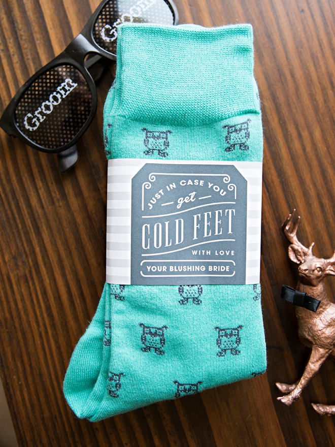 Free printable in case you get cold feet sock labels for a cute groom gift!