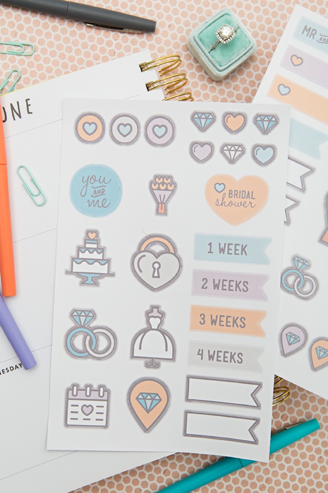 How adorable are these DIY wedding planning stickers!?