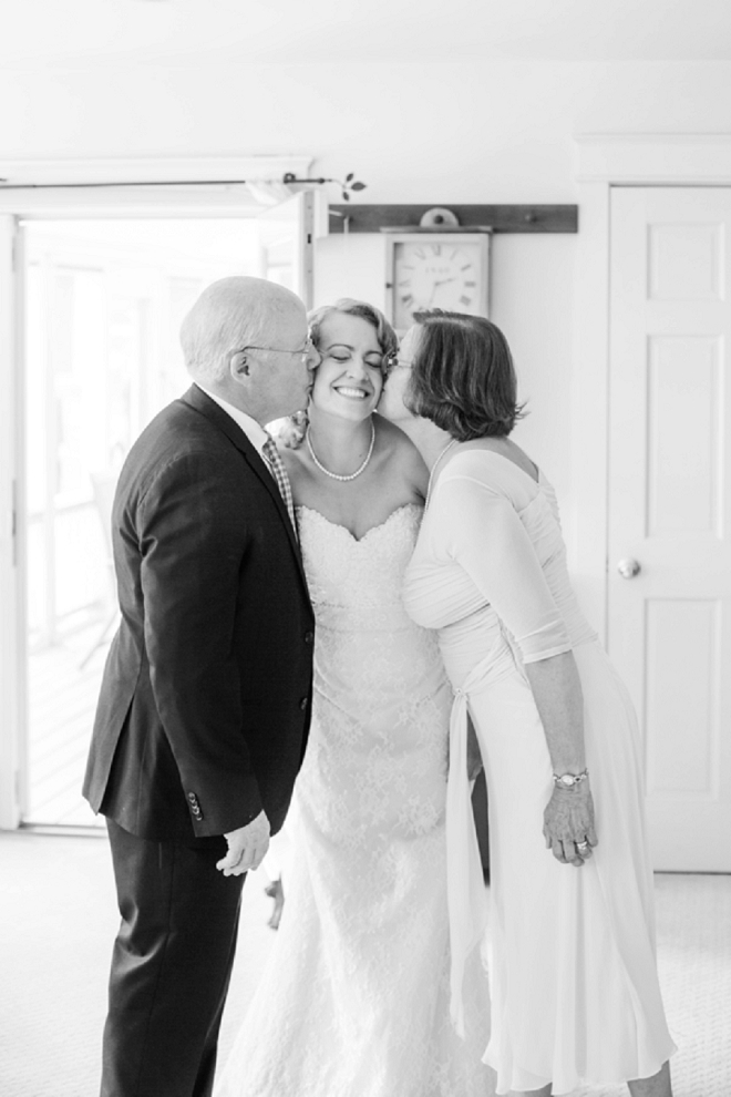 How sweet is this snap of the Bride and her parents! SO cute!