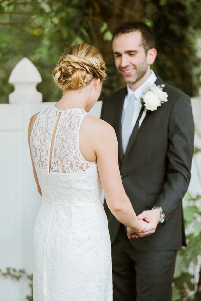 This outdoor ceremony with this Mr. and Mrs. is giving us all the feels!