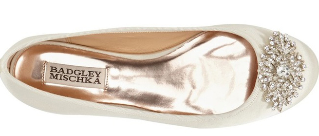 The cutest sparkle toe flats.