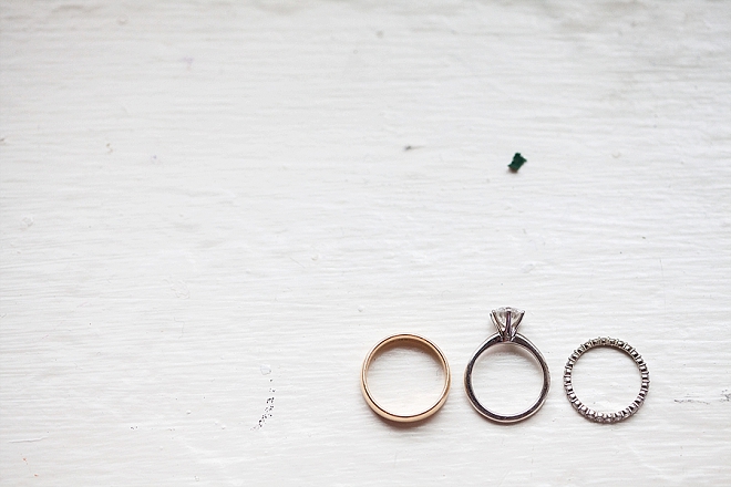 We're obsessing over this super minimalist ring shot - so gorgeous!
