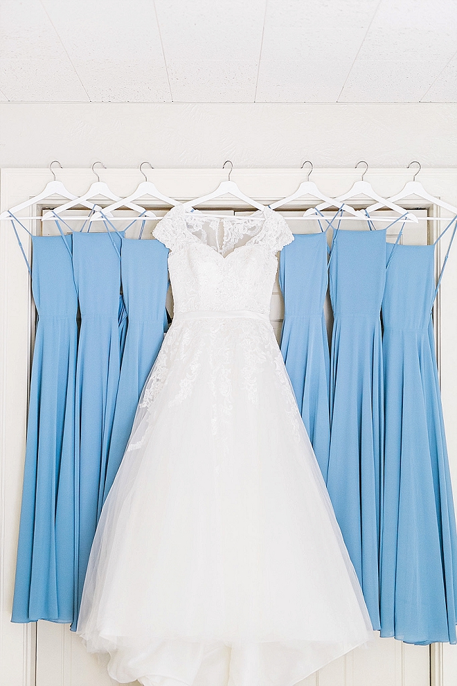 We're in LOVE with these blue Bridesmaid's dresses - so dreamy!