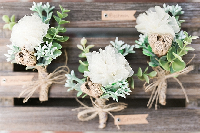 How amazing are these handmade boutonnieres by the Bride?! LOVE!