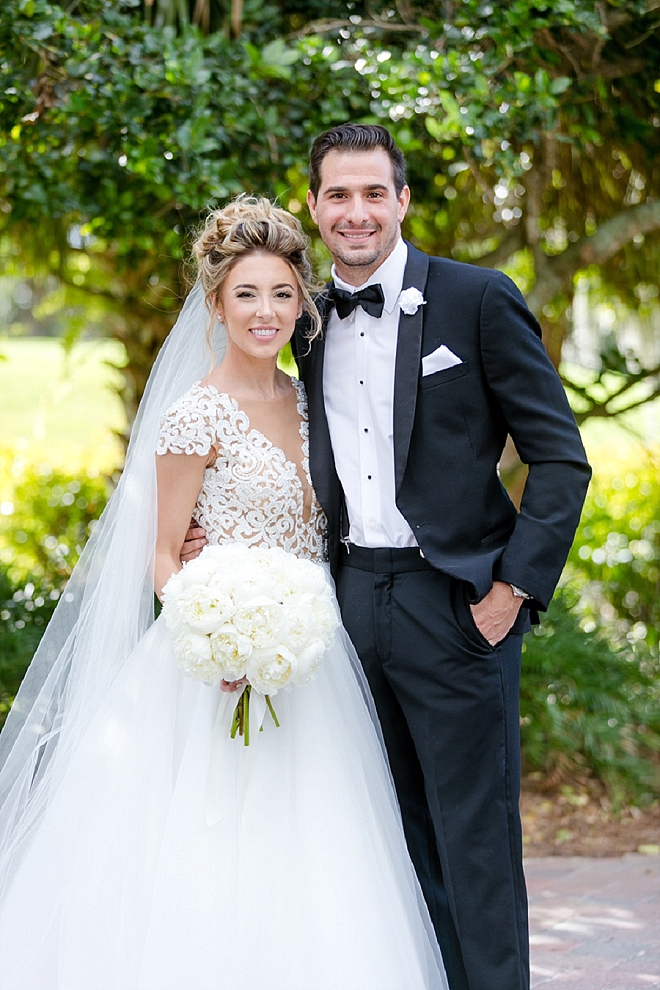 Swooning over this couple's super cute first look!