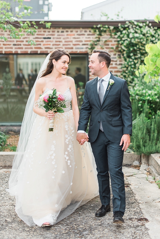We are in LOVE with this gorgeous couple and their ridiculously crafty day!