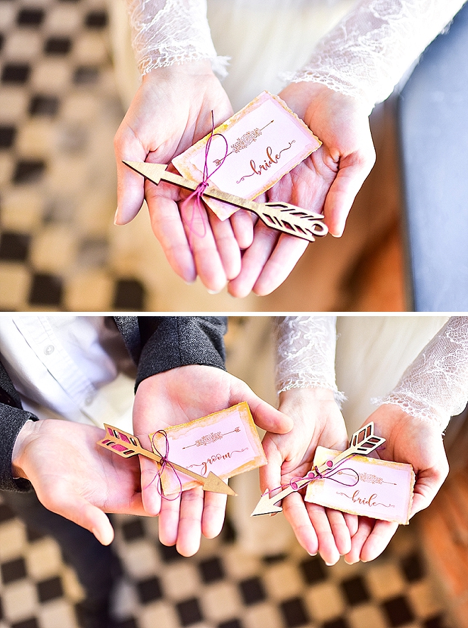 Looking for a super cute and customized name plate for you and your guests? We're in LOVE with these amazing wooden place cards!