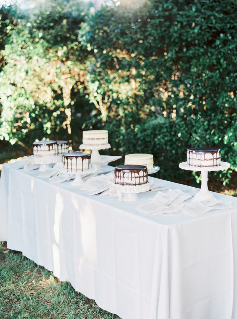 SO MANY CAKES! I love this dessert table.