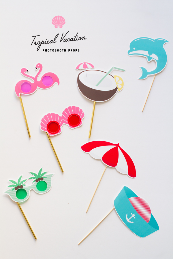Free tropical photobooth printables. Love these cute props - especially the dolphin!