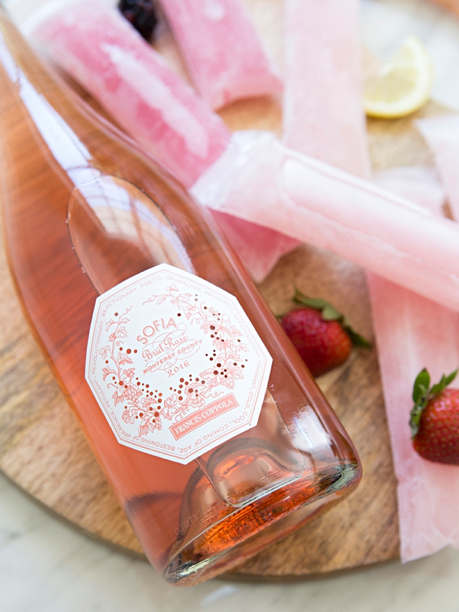 How to make Rosé popsicles, so easy and so delicious!