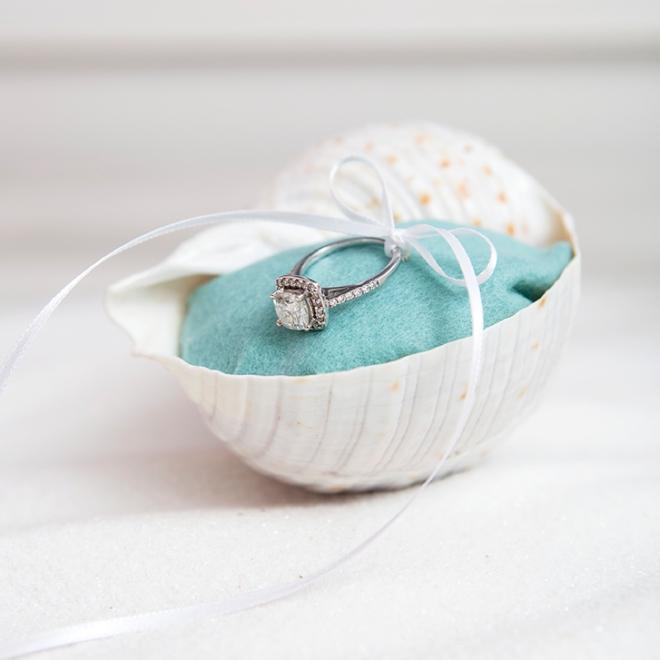 These little DIY felt seashell ring bearer pillows are perfect for your beach wedding!