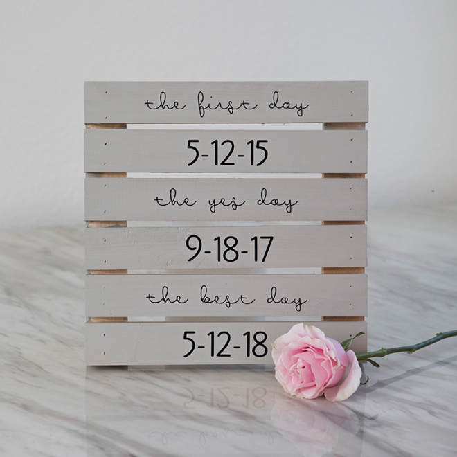 Check out this darling DIY love story wedding sign!