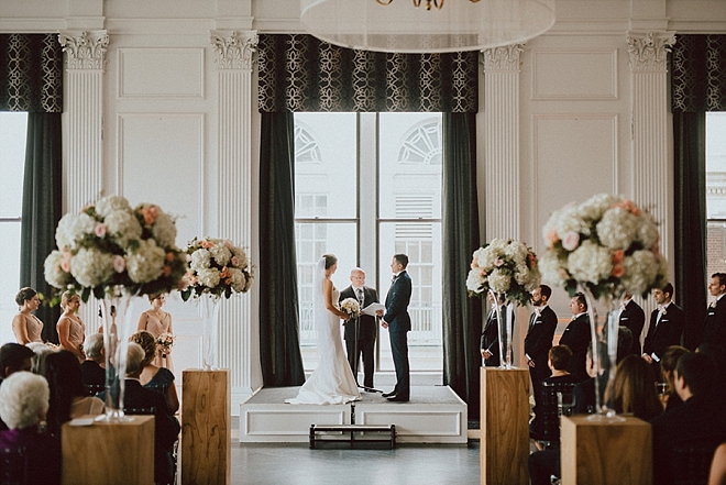 Crushing on this super glam and romantic ceremony!
