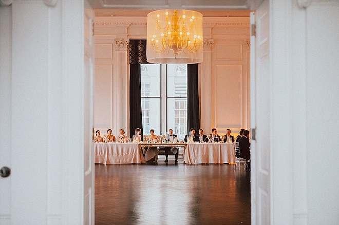 Such a glam head table - we're in LOVE!