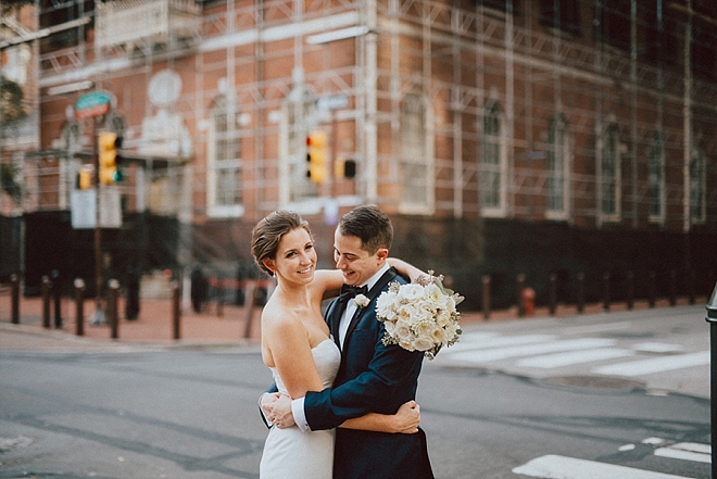 We're swooning over this gorgeous couple and their fun downtown Philadelphia shots!