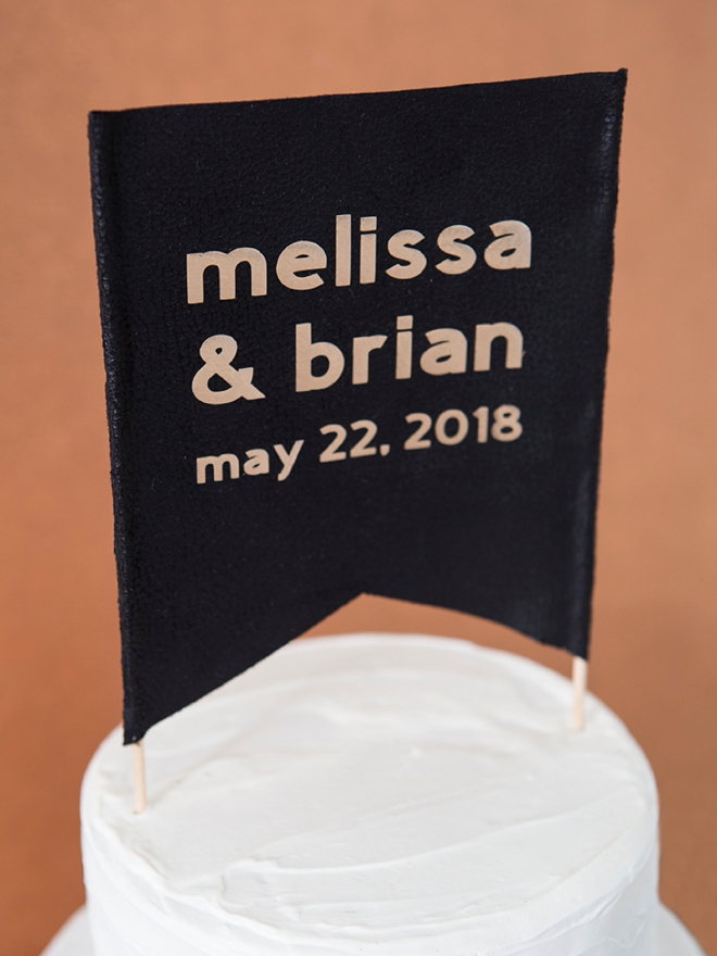 These DIY personalized fabric wedding flags are SUPER easy to make with the Cricut Maker!