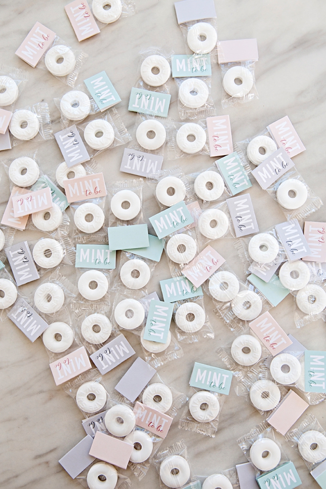 We're obsessing over these DIY Mint To Be favors, print the tags for free!