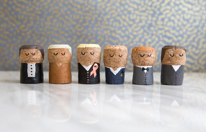 These DIY champagne cork bride and groom keepsakes are the BEST thing ever!