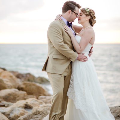 We are in LOVE with this couples amazing and super crafty wedding day!