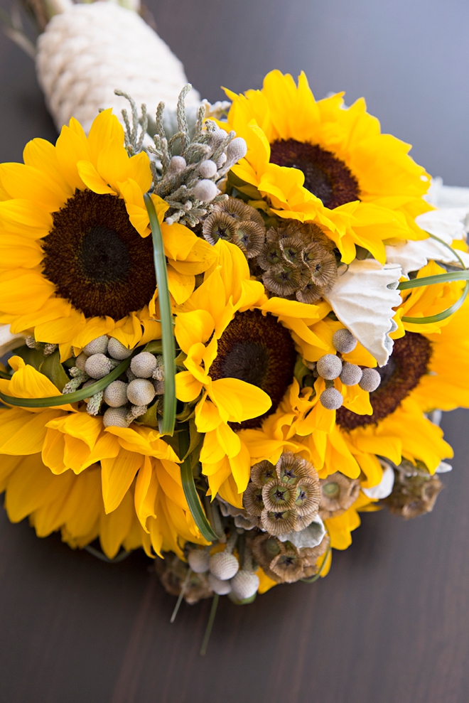 The absolute best tips for using sunflowers in your wedding!