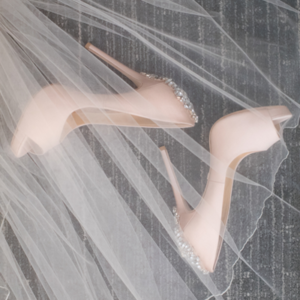 We're in love with this stunning shoe snap!