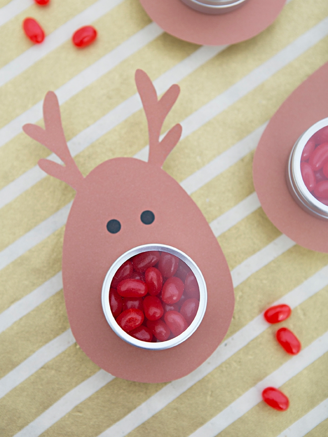OMG, these jelly bean reindeer gifts are the cutest!