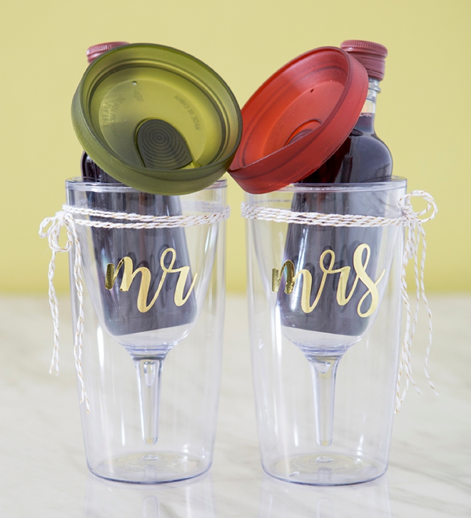 These DIY Mr and Mrs wine tumbler gifts are the cutest!!