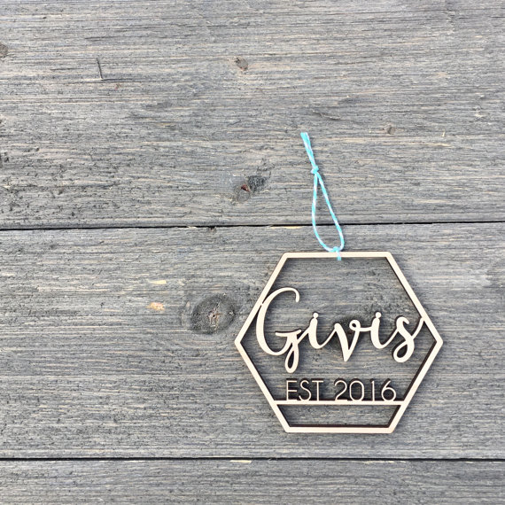 LOVING this gorgeous monogrammed ornament! Perfect for newlyweds!