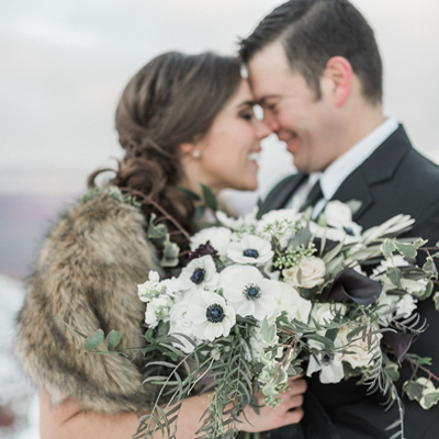 How GORGEOUS is this styled anniversary shoot?! LOVE!