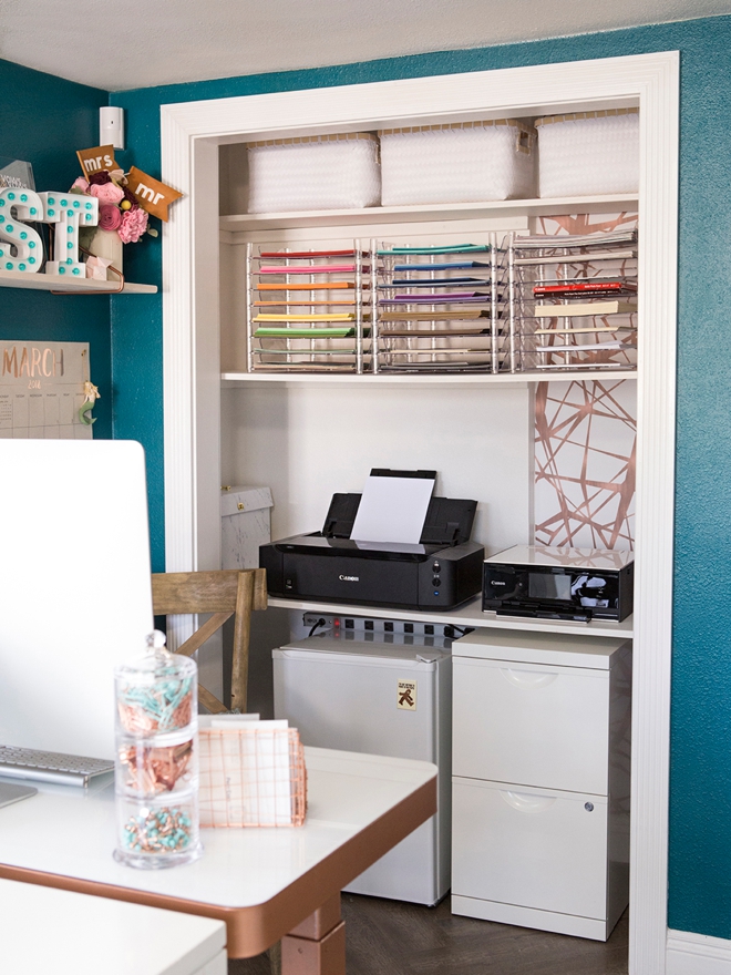 Check out Jen from Something Turquoise's new Craft Room!