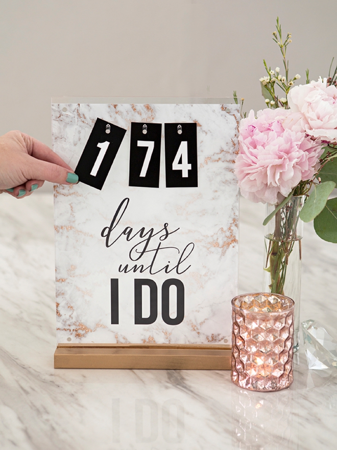 This free printable Days Until I DO Sign is the cutest!