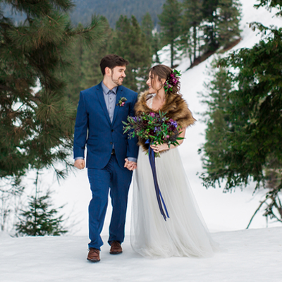 We're swooning over this super gorgeous styled winter wedding!