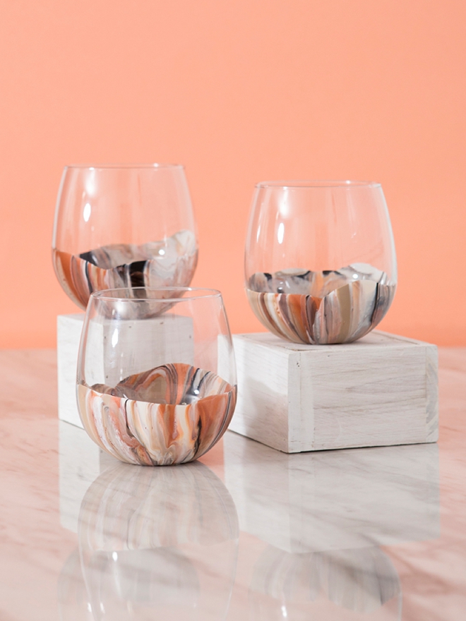 These marble wine glasses are super easy to paint!